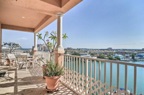 8th Floor Penthouse, Walk to Clearwater Beach